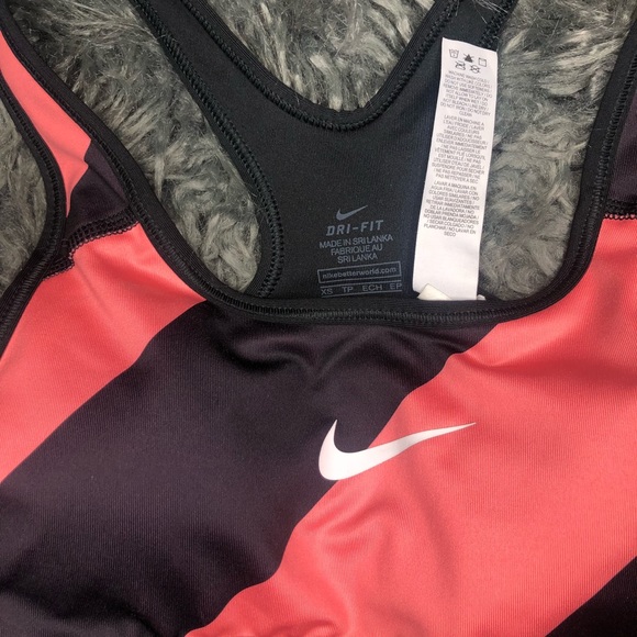 Nike Sports bra - Picture 4 of 4